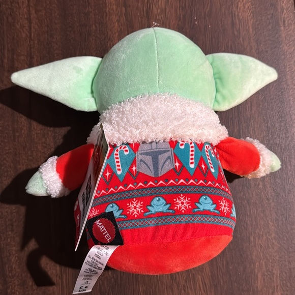 NEW BABY YODA PLUSHIE 
STAR WARS 
CHRISTMAS BABY YODA - Picture 4 of 6